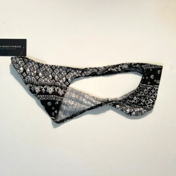 N2N Bodywear Size L Provence Micro Bikini - Black/White - Batik Design - Picture 7 of 13